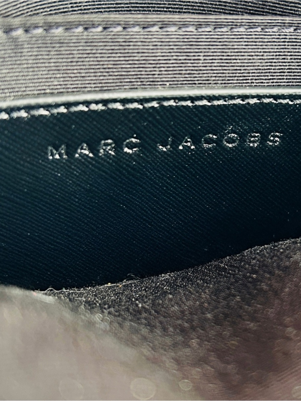 Marc Jacobs Snapshot Crossbody Camera Bag in Black / Red Colorway EUC - Picture 10 of 16